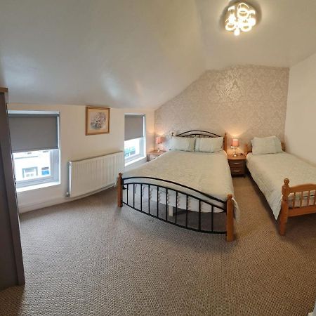 Ulverston Town Centre Flat Exterior photo